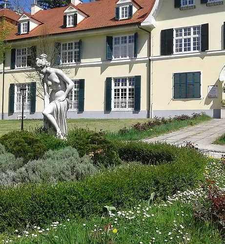 Soelek - Golf Апартаменты